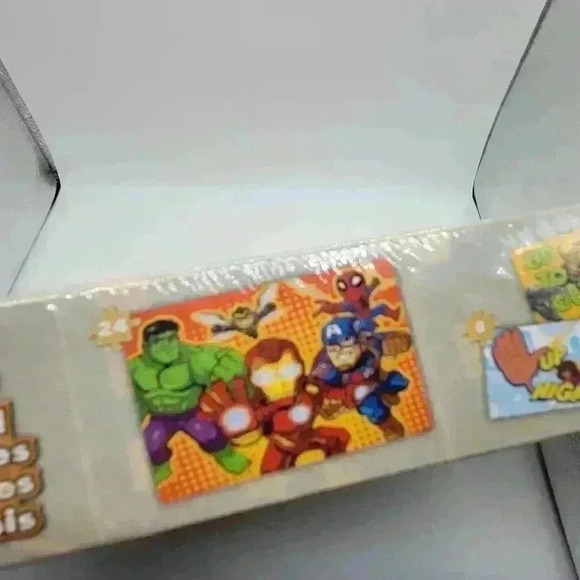 Marvel Super Hero Adventures Wood Puzzles 5 Iron Man Captain America Cardinal - Picture 4 of 8